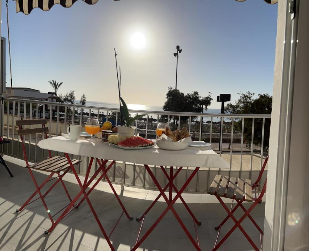 Apartament 1º Linea De Playa En Pleno Centro De Fuengirola Zewnętrze zdjęcie