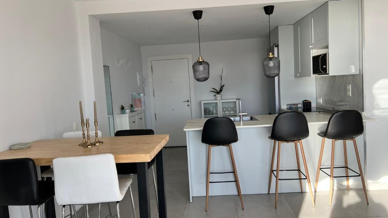 Apartament 1º Linea De Playa En Pleno Centro De Fuengirola Zewnętrze zdjęcie