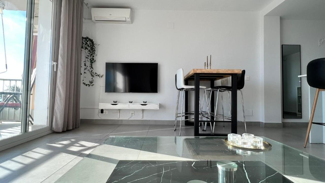 Apartament 1º Linea De Playa En Pleno Centro De Fuengirola Zewnętrze zdjęcie