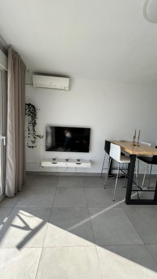 Apartament 1º Linea De Playa En Pleno Centro De Fuengirola Zewnętrze zdjęcie